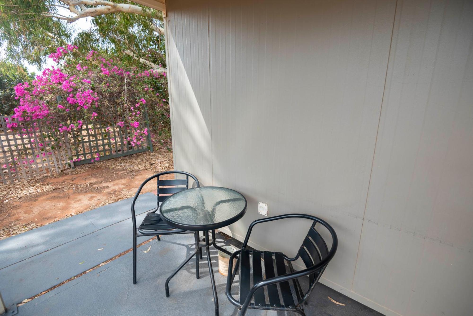 Capricorn Holiday Park Carnarvon Exterior photo