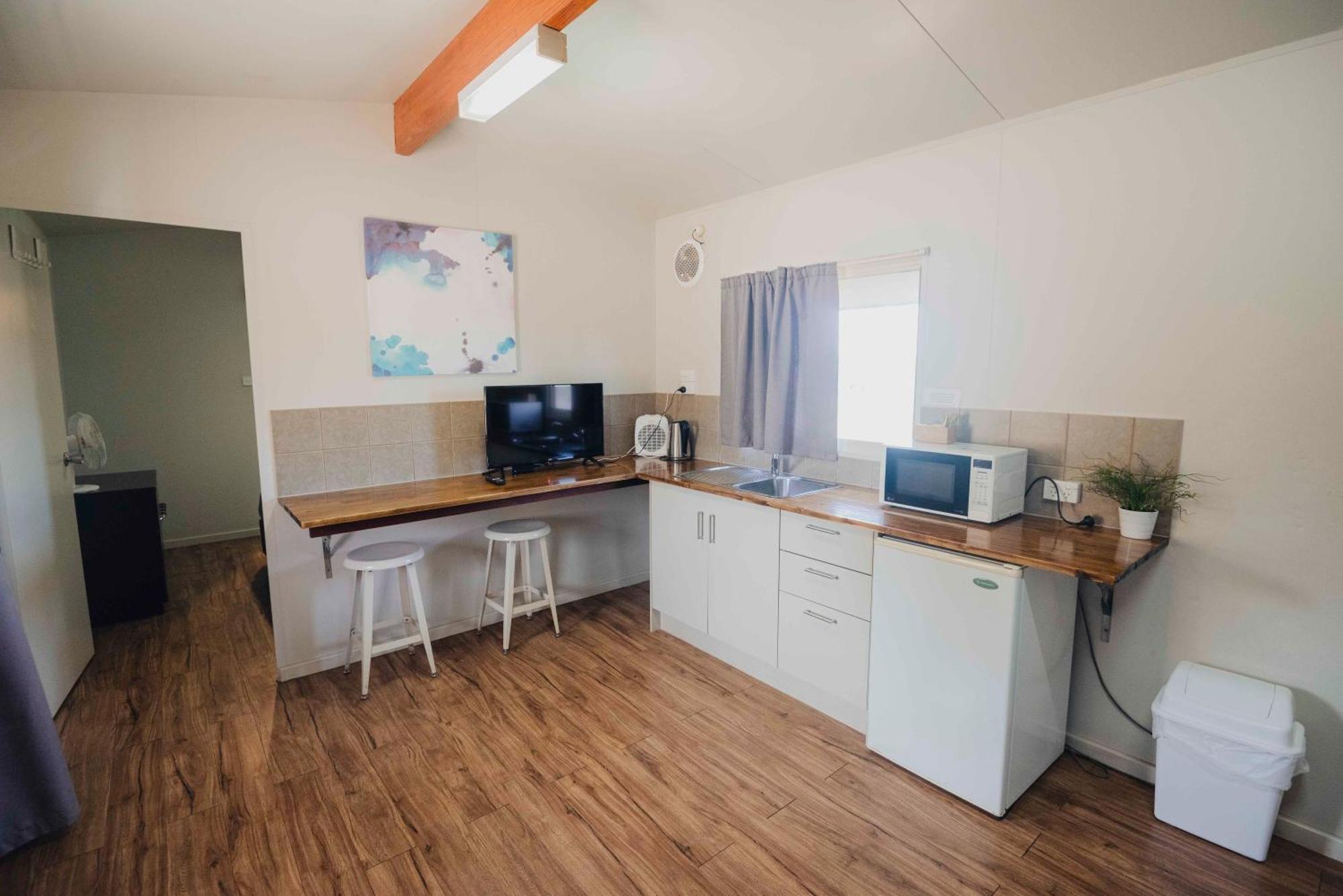 Capricorn Holiday Park Carnarvon Exterior photo