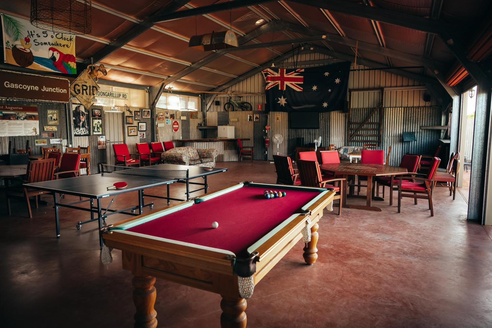 Capricorn Holiday Park Carnarvon Exterior photo