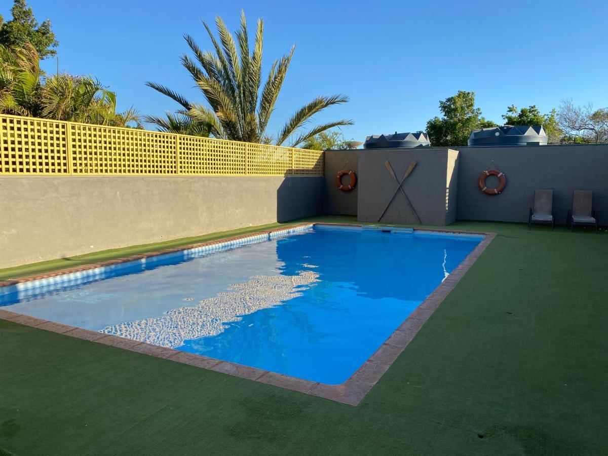 Capricorn Holiday Park Carnarvon Exterior photo