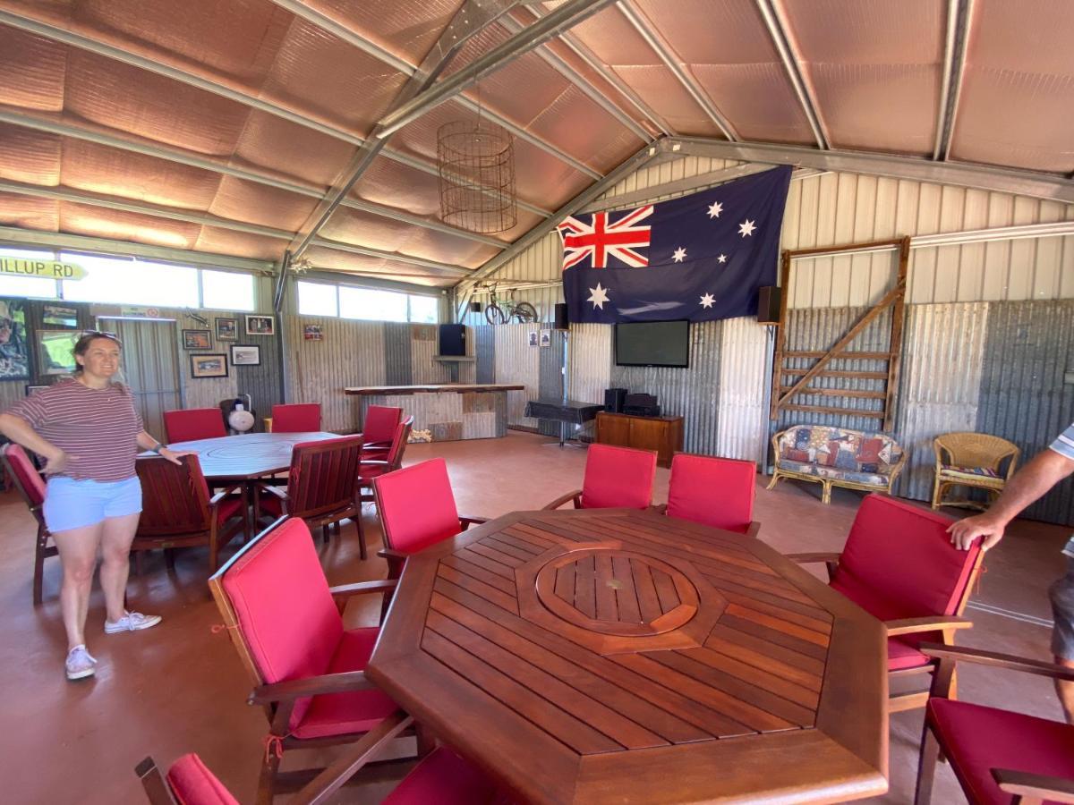 Capricorn Holiday Park Carnarvon Exterior photo